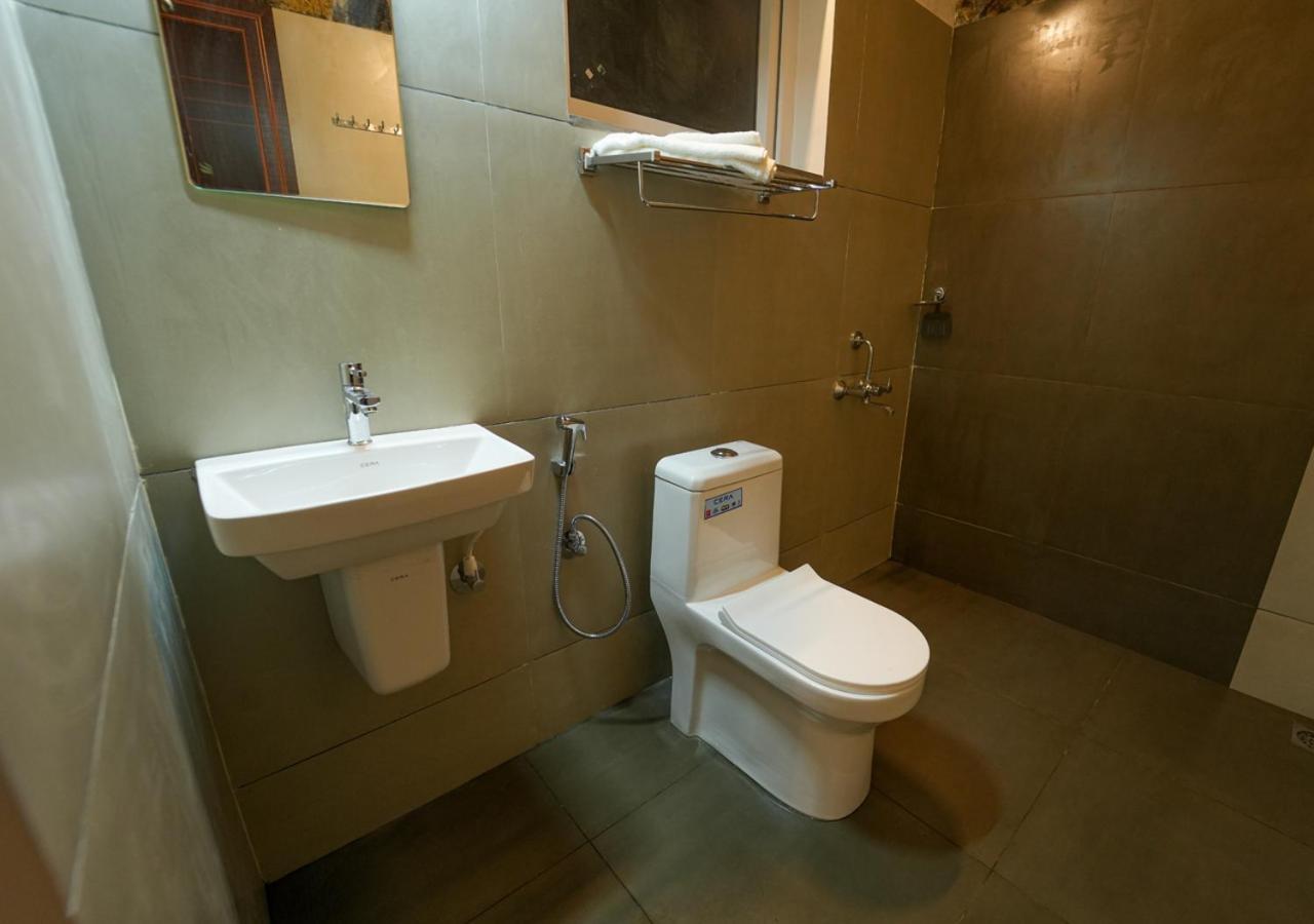 Tiyans Stone Castle Private Tea Villa Vagamon By Voye Homes Εξωτερικό φωτογραφία