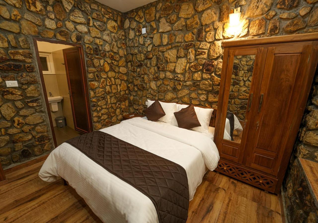 Tiyans Stone Castle Private Tea Villa Vagamon By Voye Homes Εξωτερικό φωτογραφία