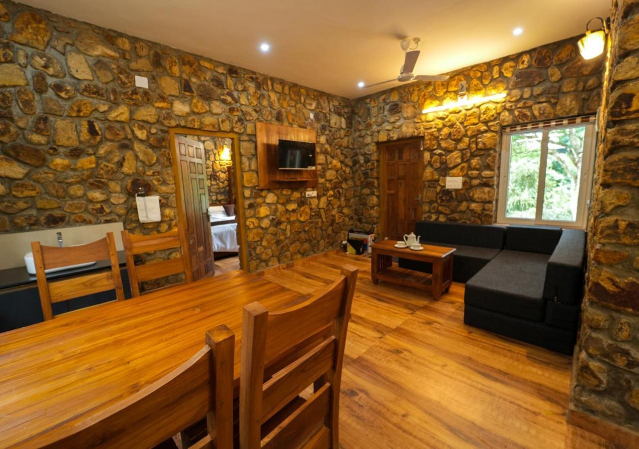 Tiyans Stone Castle Private Tea Villa Vagamon By Voye Homes Εξωτερικό φωτογραφία